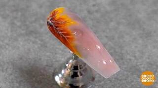 Маникюр с осенним узором. Доброе утро. Фрагмент 