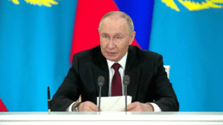 Путин и Токаев обсудили экономические отношения РФ и Казахстана