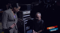 «Выходи! Ты будешь позориться?» Юлия Барановская уговаривает героя вернуться в студию. Мужское / Женское. Фрагмент