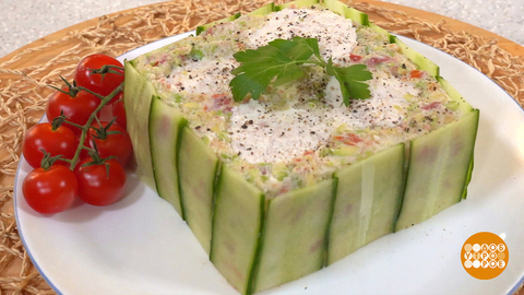 Готовим сэндвич-торт на завтрак. Доброе утро. Фрагмент 