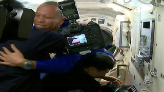 На МКС встретили новый экипаж: видео