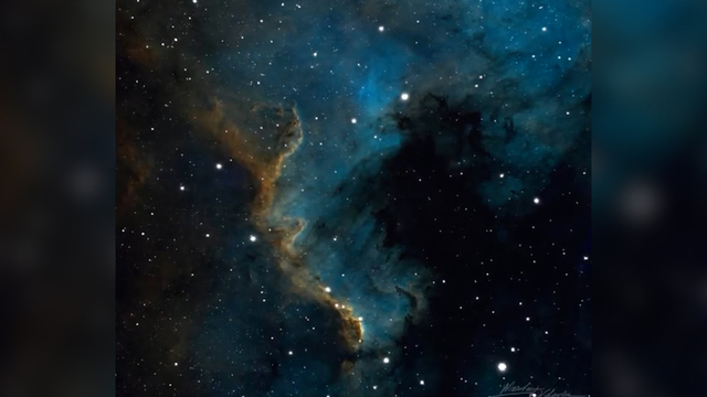 «Стена в Лебеде»: Роскосмос с помощью GigaСhat показал кадры звездообразования