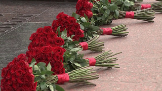 Вячеслав Володин и главы делегаций стран-участниц Парламентской ассамблеи ОДКБ возложили цветы к Могиле Неизвестного солдата