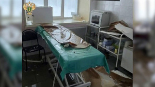 Цунами высотой в три метра идет на Японию после мощного землетрясения