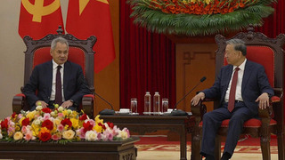 Сергей Шойгу провел встречу с генеральным секретарем ЦК Компартии Вьетнама То Ламом