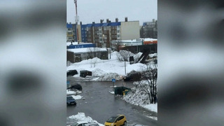 От наводнений до гололеда: кадры последствий прошедшего на Камчатке циклона