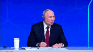 Путин ответил, нужно ли было создавать мессенджер MAX