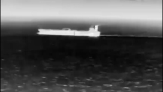 Появились кадры атаки ВСУ гражданского судна в Средиземном моря