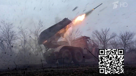 Расчеты реактивных систем залпового огня «Град» громят позиции ВСУ под Красноармейском