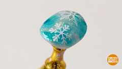 Новогодний маникюр со снежинками. Доброе утро. Фрагмент 