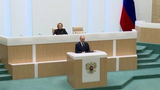 Владимир Путин обратился к сенаторам на заключительном пленарном заседании Совета Федерации