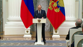 В Кремле началась церемония вручения госнаград