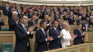 Владимир Путин принял участие в пленарном заседании Совета Федерации