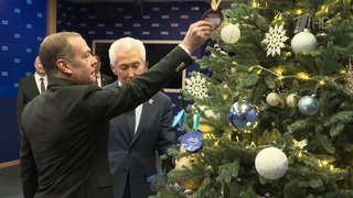 Руководители регионов, главы ведомств и министерств участвовали в акции «Елка желаний»