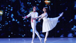 Артисты Московской государственной академии хореографии представили постановку «Щелкунчика»