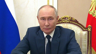 Владимир Путин поздравил сотрудников МЧС с профессиональным праздником — Днем спасателя