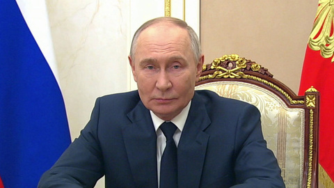 Владимир Путин поздравил сотрудников МЧС с профессиональным праздником — Днем спасателя