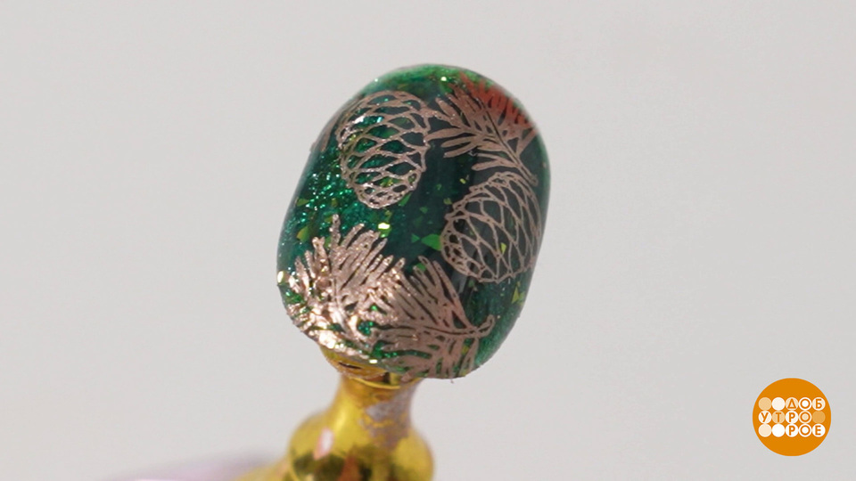 Новогодний маникюр «с елочкой». Доброе утро. Фрагмент выпуска от 29.12.2025