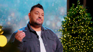 Артист Сергей Жуков рассказал о новогодних традициях своей семьи