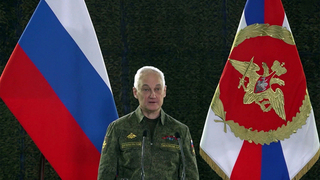 Министр обороны Андрей Белоусов вручил награды бойцам, отличившимся в зоне спецоперации