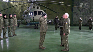 Глава Минобороны вручил госнаграды бойцам, особо отличившимся в зоне спецоперации