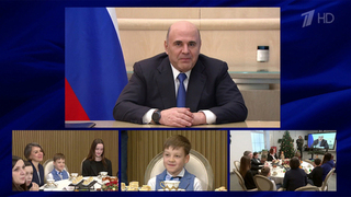 Премьер Михаил Мишустин исполнил мечты детей, чьи шары он снял с «Елки желаний»