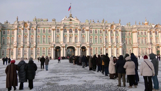 В новогодние каникулы многие стремятся посетить музеи Москвы и Санкт-Петербурга