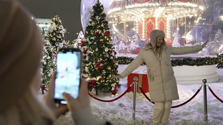 Новогодняя Москва встречает гостей из разных городов и стран