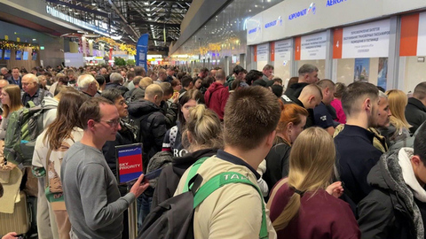 Снежный коллапс в Москве сильнее всего ударил по аэропорту Шереметьево