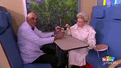 Дорога и попутчики: скрытые риски. Жить здорово! Фрагмент 