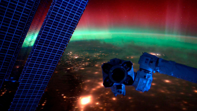 «Размеры поразили» — космонавт Шкаплеров об увиденном с МКС северном сиянии