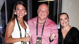 Третья бывшая. О чем молчит звезда сериалов? Пусть говорят. Анонс