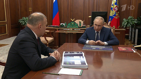 Развитие Республики Адыгея обсудил президент с главой региона Муратом Кумпиловым