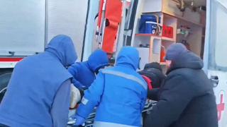 Момент спасения женщины из-под завалов ТЦ Новосибирска попал на видео