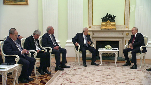 Владимир Путин на встрече с Махмудом Аббасом заявил о готовности направить $1 млрд в «Совет мира» по Газе