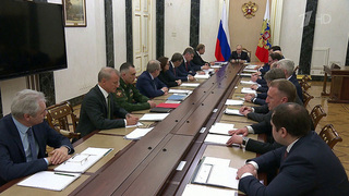 Владимир Путин поручил создать комиссию в сфере микроэлектроники