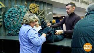 Пальто пропало! Администрация ответственности не несет? Доброе утро. Фрагмент