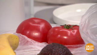 Помидорам в холодильнике не место! И бананам… Доброе утро. Суббота. Фрагмент