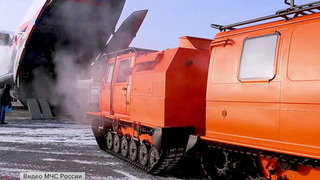 На Камчатку доставили спецтехнику для уборки снега