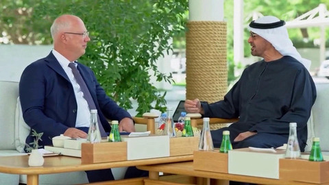 Лидер ОАЭ обсудил с Кириллом Дмитриевым вопросы развития экономического сотрудничества