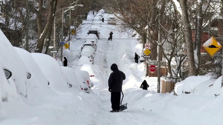 До 34 возросло число погибших в США из-за снежной бури