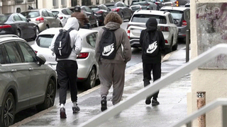 Во Франции детям и подросткам до 15 лет планируют запретить пользоваться социальными сетями