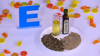 Лузгайте семечки: врачи предупредили об опасности передозировки витамином Е