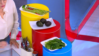 Продукты-антиэйдж: врачи объяснили, как спаржа, шпинат и авокадо замедляют старение