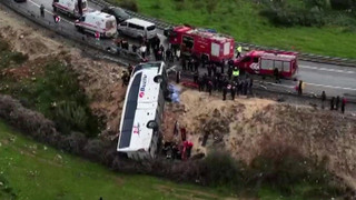 Восемь человек погибли в результате аварии с туристическим автобусом в турецкой Анталье