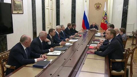 Президент провел заседание Комиссии по военно-техническому сотрудничеству с зарубежными странами