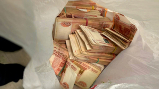 Ключ от квартиры, где деньги: уборщица украла 7,4 млн рублей во время уборки