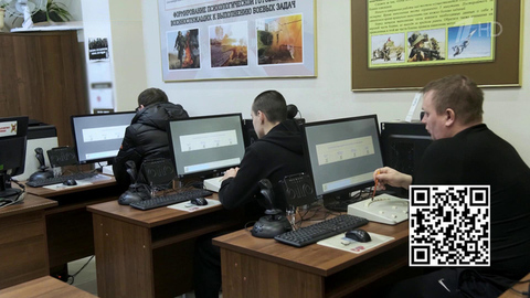 На полигоне Московского военного округа ежедневные тренировки проходят операторы FPV-дронов