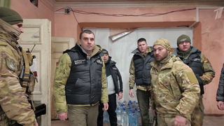 Волонтеры «Народного фронта» посетили пункт временного размещения в Селидово