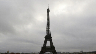 В материалах по делу Эпштейна фигурирует президент Франции